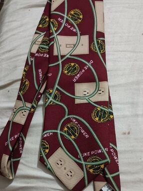 Men's Duke Power Burgundy Novelty Outlet Pattern Tie